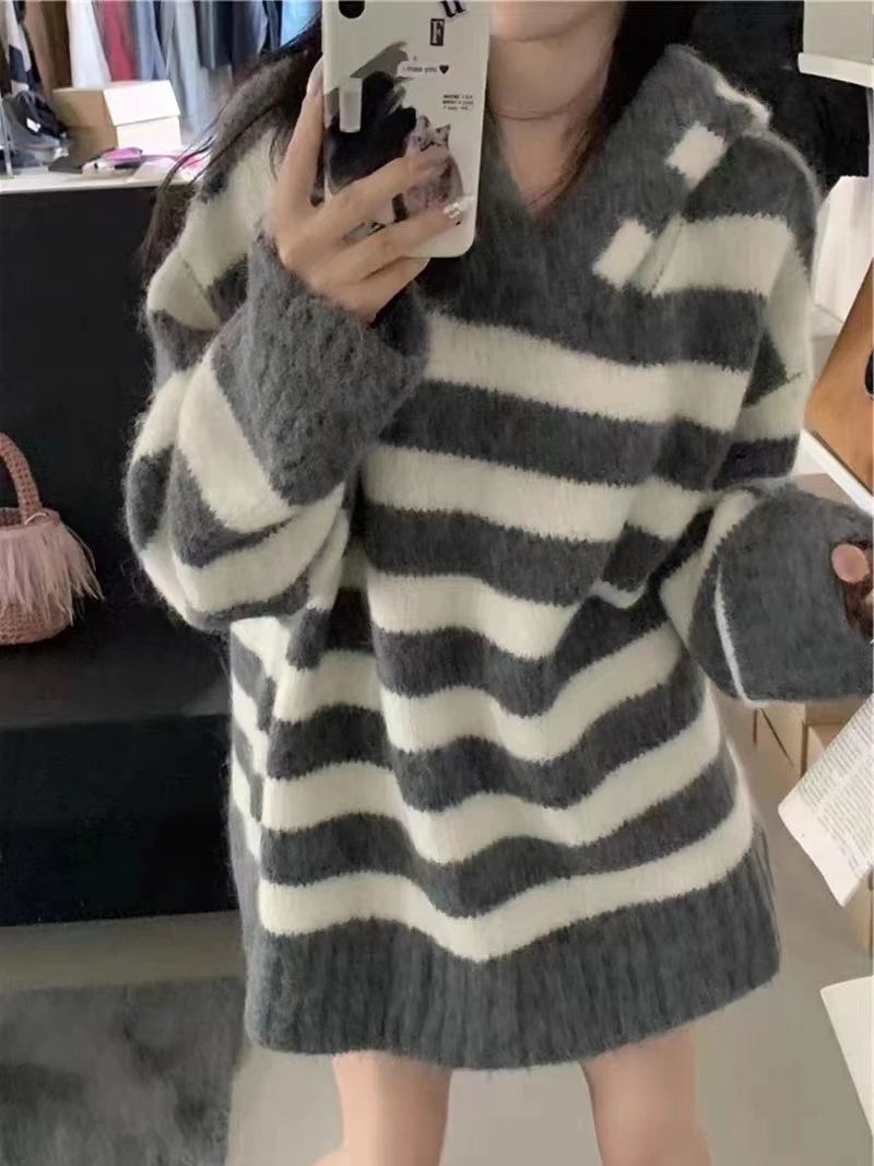 Plus size 50.00kg Stripe Contrast Color Hood Sweater Women Autumn and Winter Chubby Girl Idle Sle Loose Mid-Length Knitted...