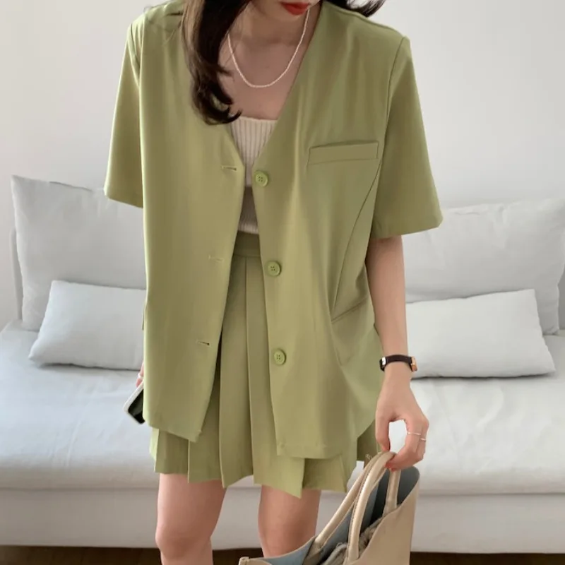

Korean Chic Fashion Suit Women's Summer New Loose Short-Sleeved Suit Jacket Pleated Skirt Two-piece Set