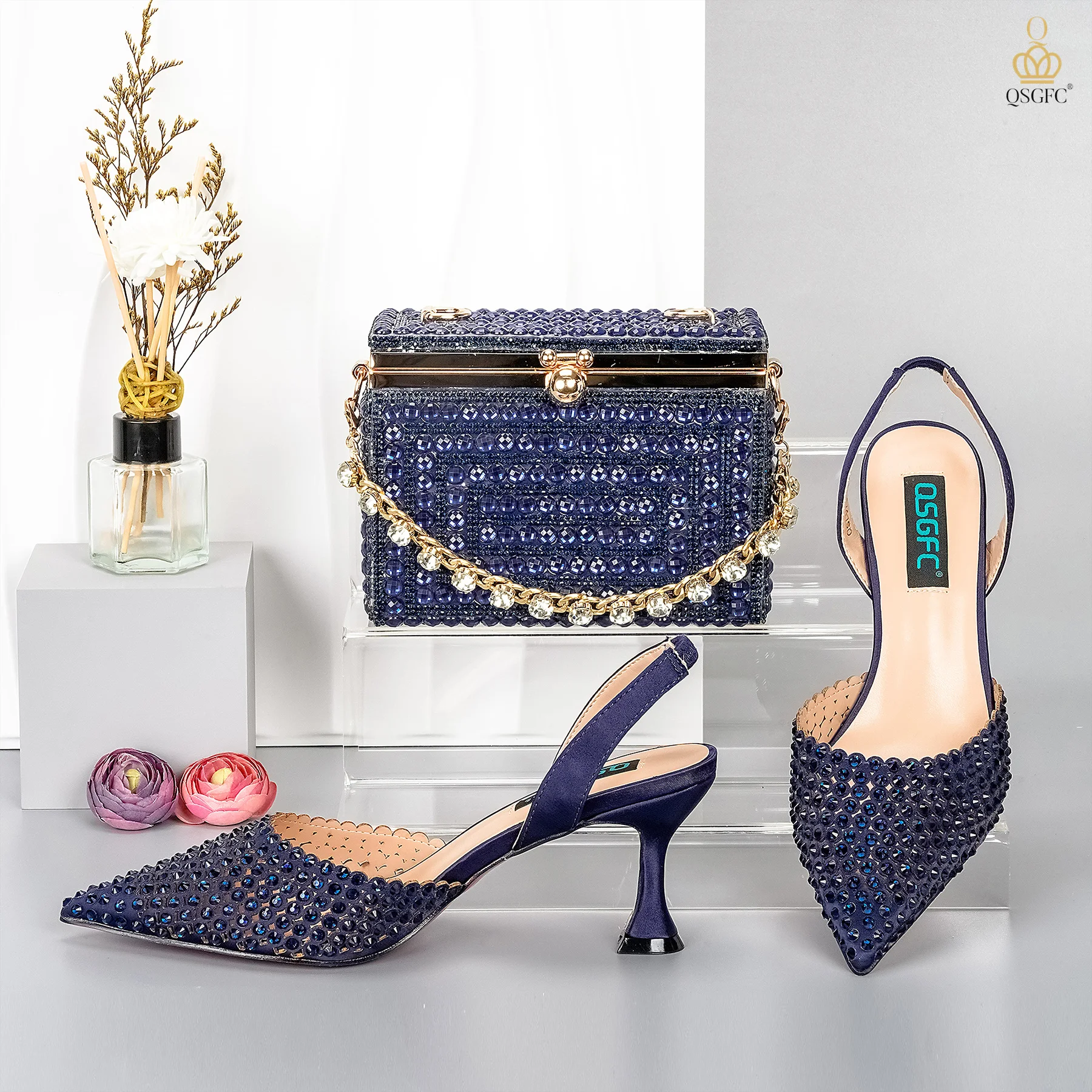 

Italian Fashion Design Navy Blue Cosmetic Box Bag With Pointed Stiletto Shoes Noble And Generous Decoration Full Of Diamonds