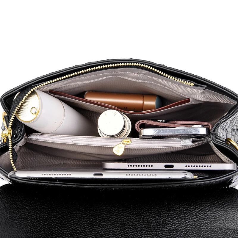 Crocodile Pattern Leather Women's Handbags Fashion Shoulder Crossbody Bag Portable Versatile 2023 New Mom Boston Pillow Bags