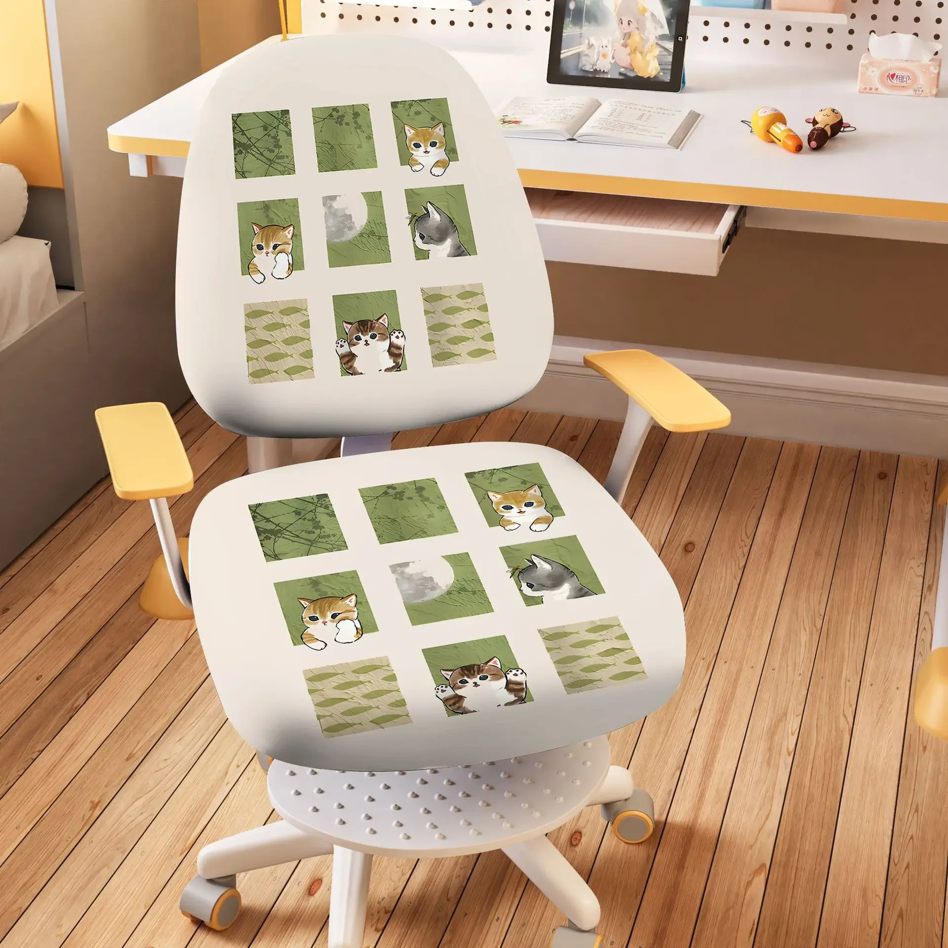 

Эластичный чехол для стула с мультяшным принтом