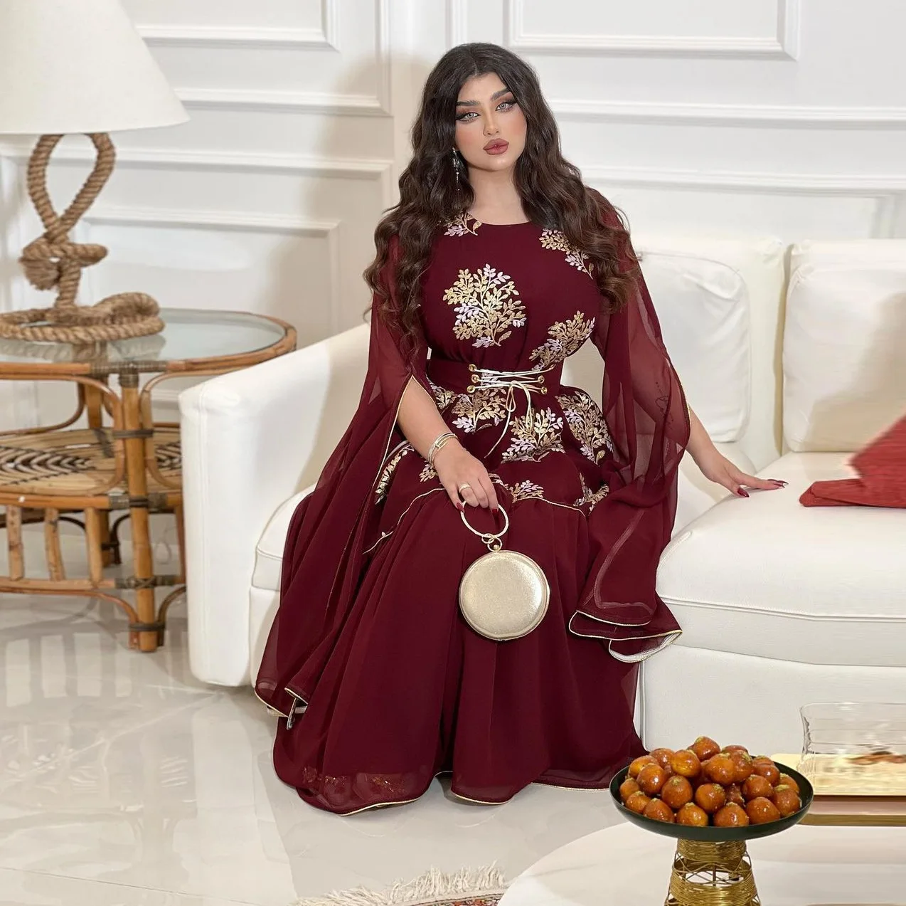 2023 Women's Muslim Women's Embroidery Applique Mesh Split Sleeve Dubai Evening Dress Abayas for Women