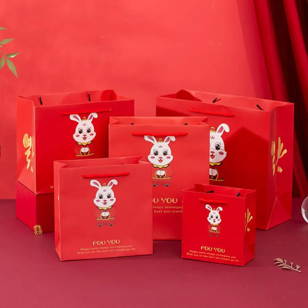 

Новогодняя Подарочная сумка, новый год, искусственный декор, Китайская красная сумка-тоут, детская подарочная упаковка, креативная мультяш...