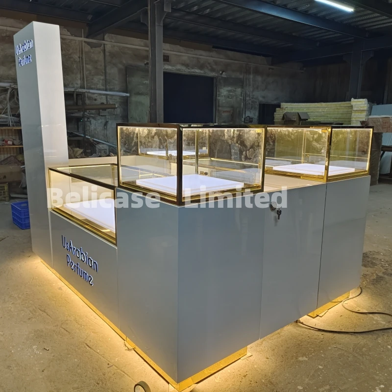 На заказ пользовательский роскошный магазин духов витрина золотой парфюмерный