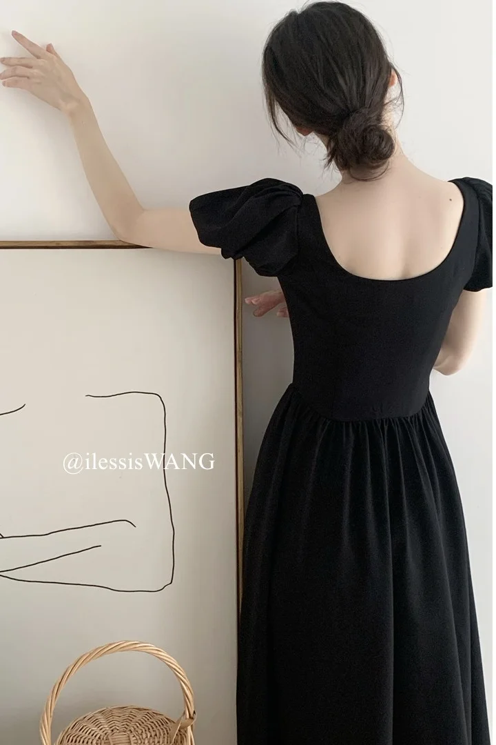 

Summer French Square Neck Bubble Sleeve Style Slim Black Dress for Women