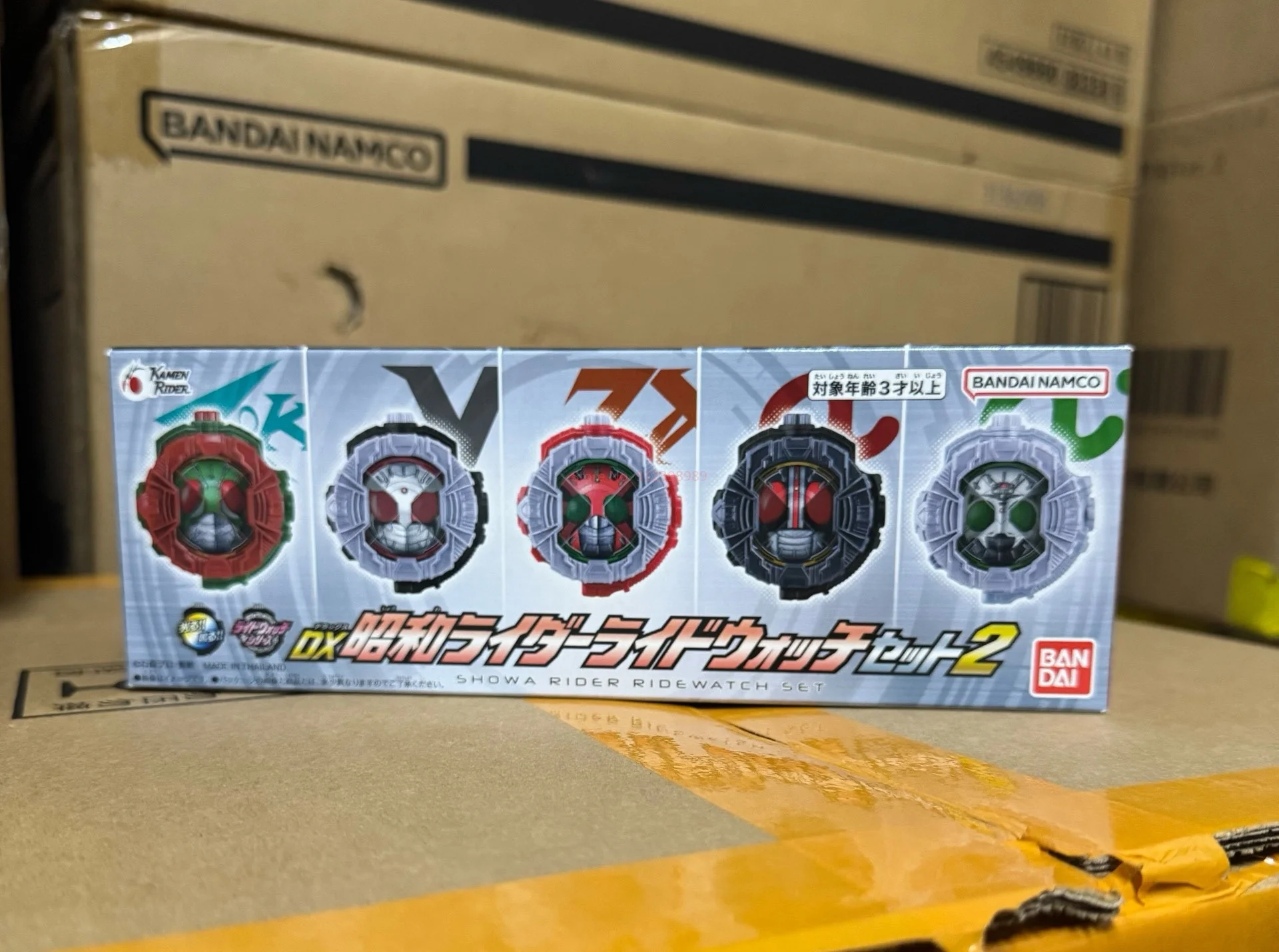 Фото Премиум-набор Bandai Dx Kamen Rider Zio Showa Rider Ridewatch Complete Set 01 02, коллекционная игрушка для любителей коллекционирования №3