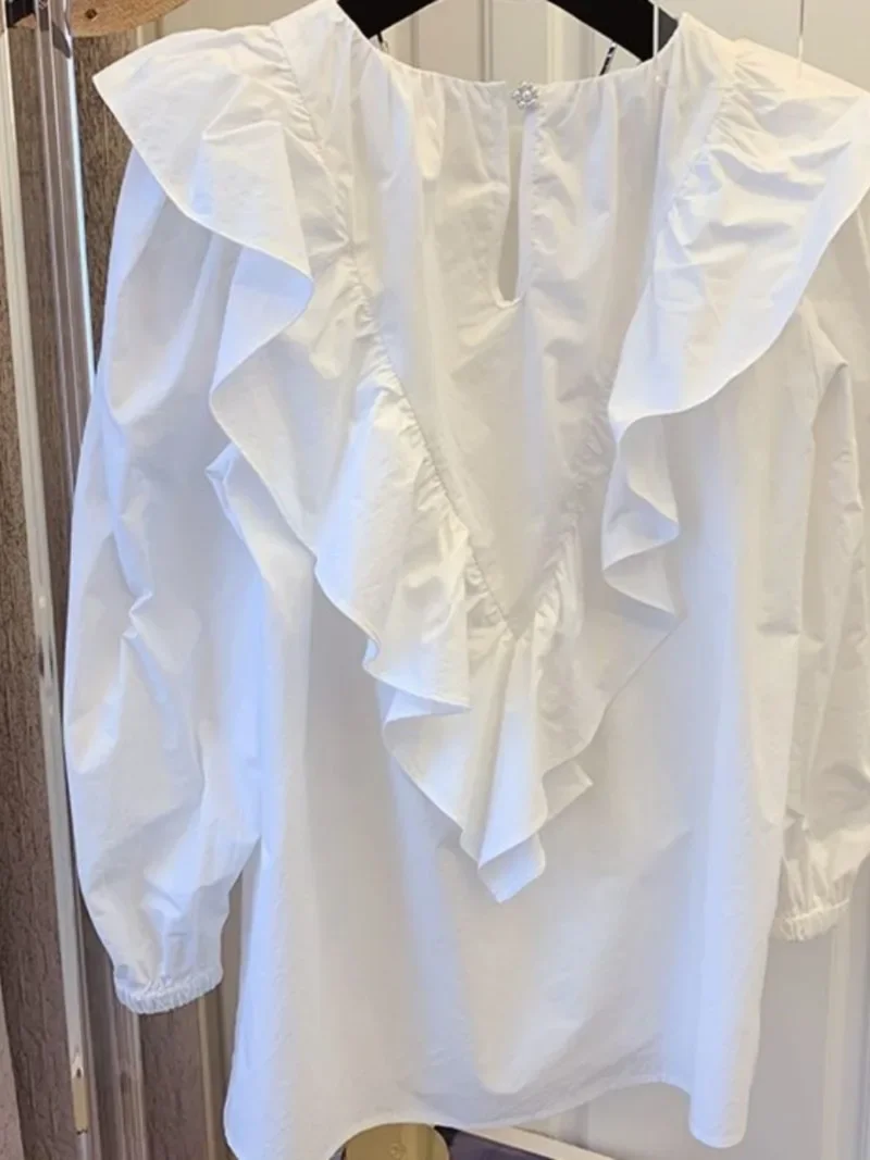 Женская рубашка с длинным рукавом белая плиссированная блузка изображением