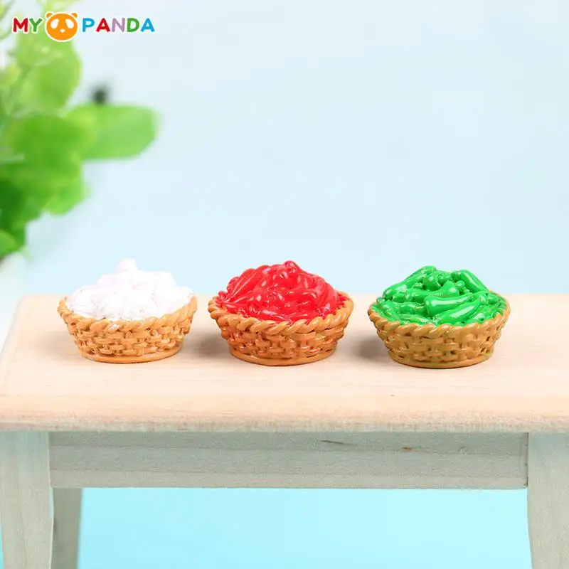 

1:12 Mini Simulation Fruits Vegetables Basket Doll House Furniture Decor Chilli Garlic Food Basket Miniature Dolls House Decor