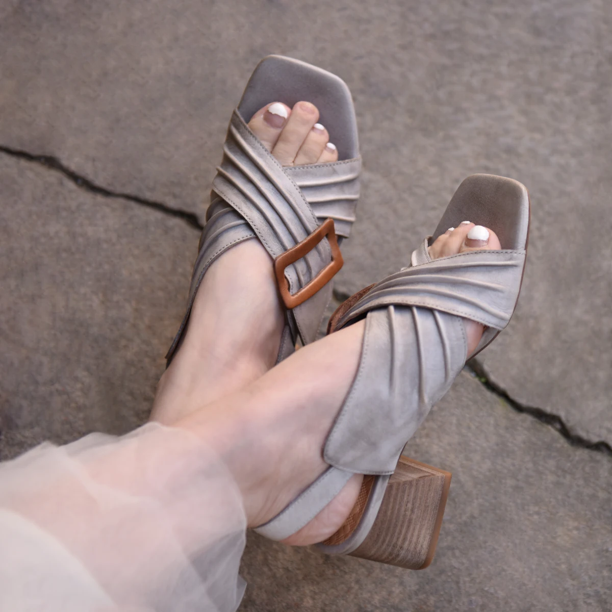 

Artmu Original High Heel Sandals 6 cm Heel Genuine Leather Pleated Open Toe Buckle Retro Thick Heel Sandals Open Toe Summer Shoe