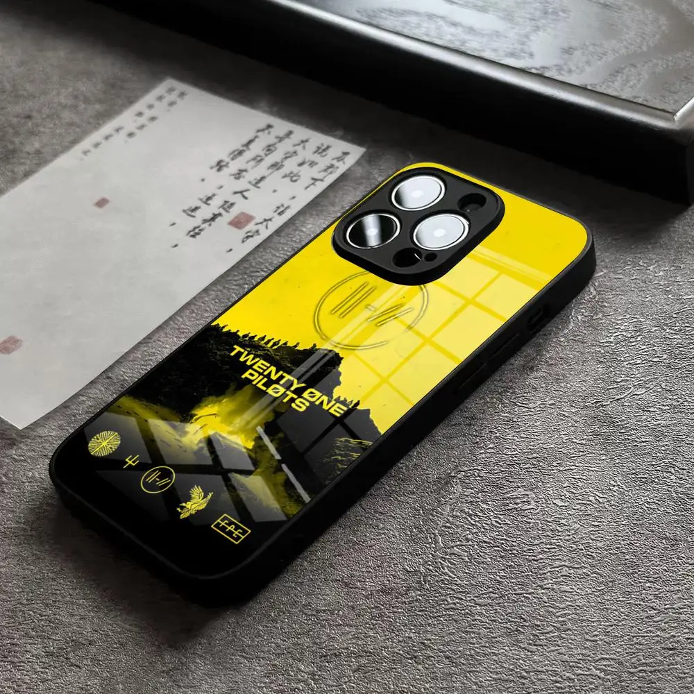 Фото Чехол для телефона Twenty One Pilots 21 для iPhone 13 Pro Max 14 Plus 12 Mini 11 15 X XR XS 16 Plus SE, задняя крышка из закаленного стекла №5