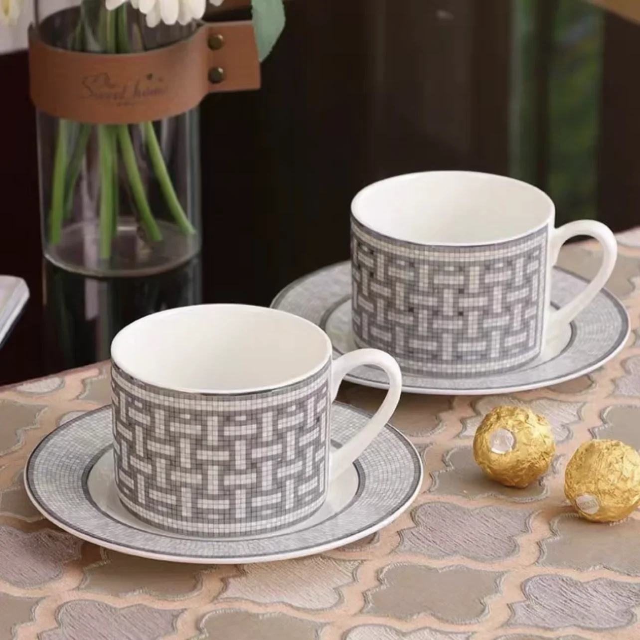 Сертифицированные высококачественные футболки leichte