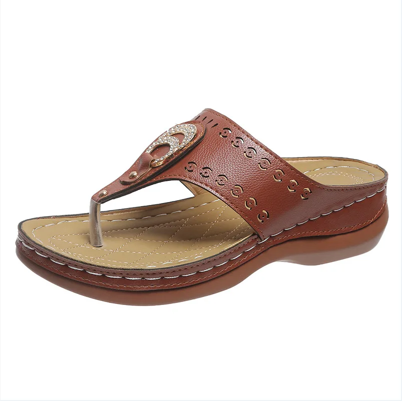 

2022 New Summer European and American Comfortable Flip-flops Women's Fashion Outerwear Ladies Sandals Casual Beach Slippers