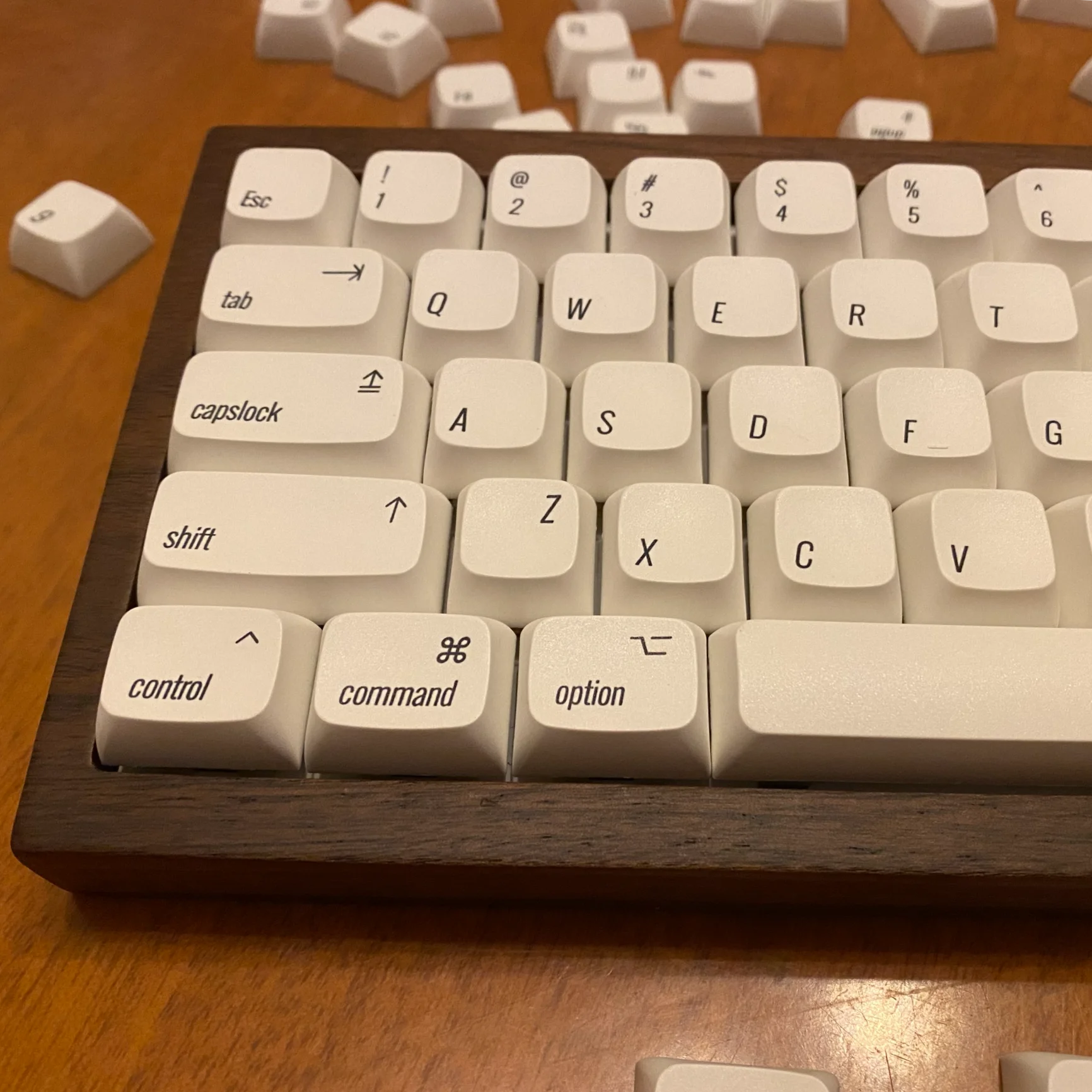 

1set White Retro Apple Style PBT Dye Subbed Keycaps XDA Profile Mechanical Keyboard Japanese Key Caps for MX Switch