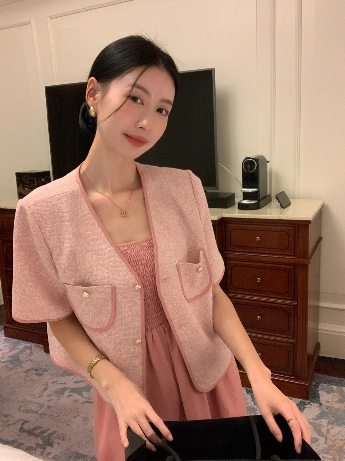 Французская изящная нежная верхняя одежда с коротким рукавом Aixili Новинка лета 2024