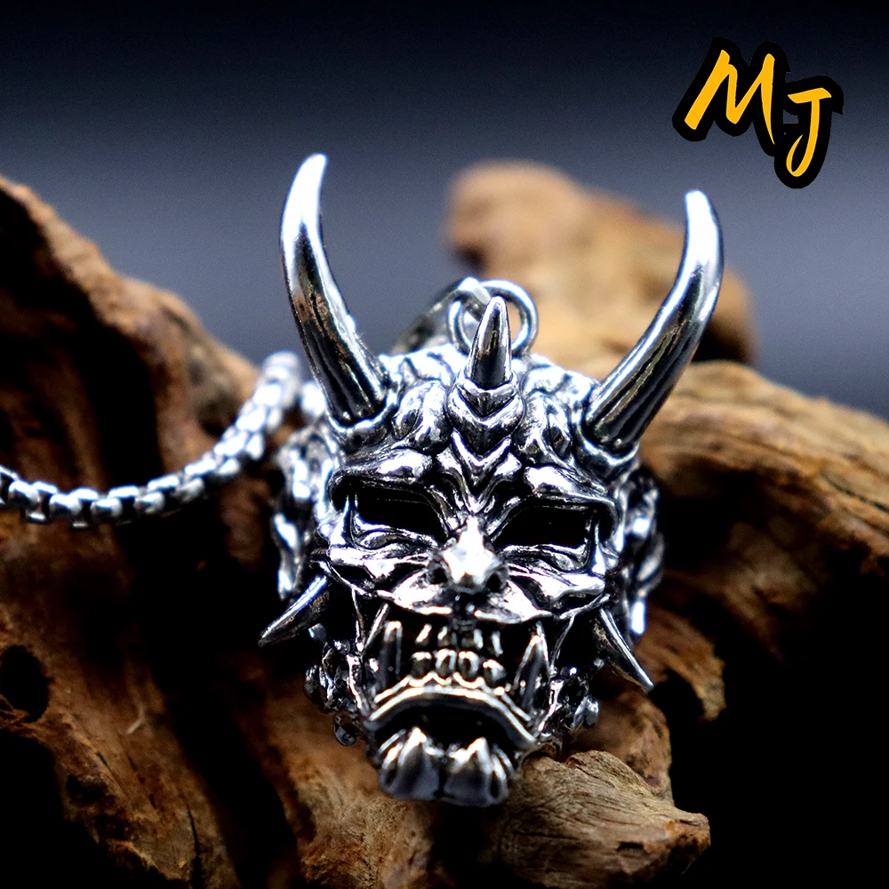 

Vintage Gothic Demon Skull Mask Pendant Necklace Men's Punk Hip Hop Rock Bicycle Club Motorcycle Party Necklace Jewelry Gift