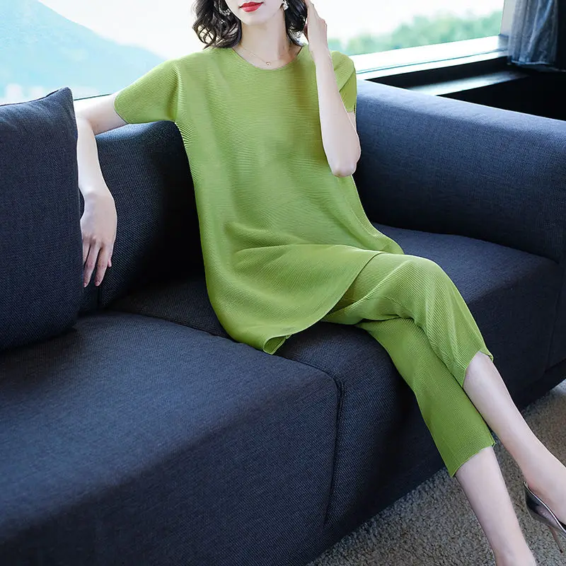 

Women 2022 Summer Sets Fashion Casual Two Piece Set Female Short Sleeve Tops and Ankle-length Straight Pants Suit Outfits C57