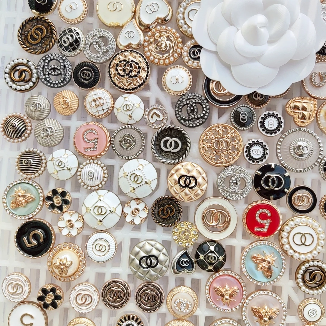 

10Pcs Mark CC Button Metal Decoration Accessories Skirt Clothes Coat Retro DIY Ornaments Snap Fastener Buckles Wholesale