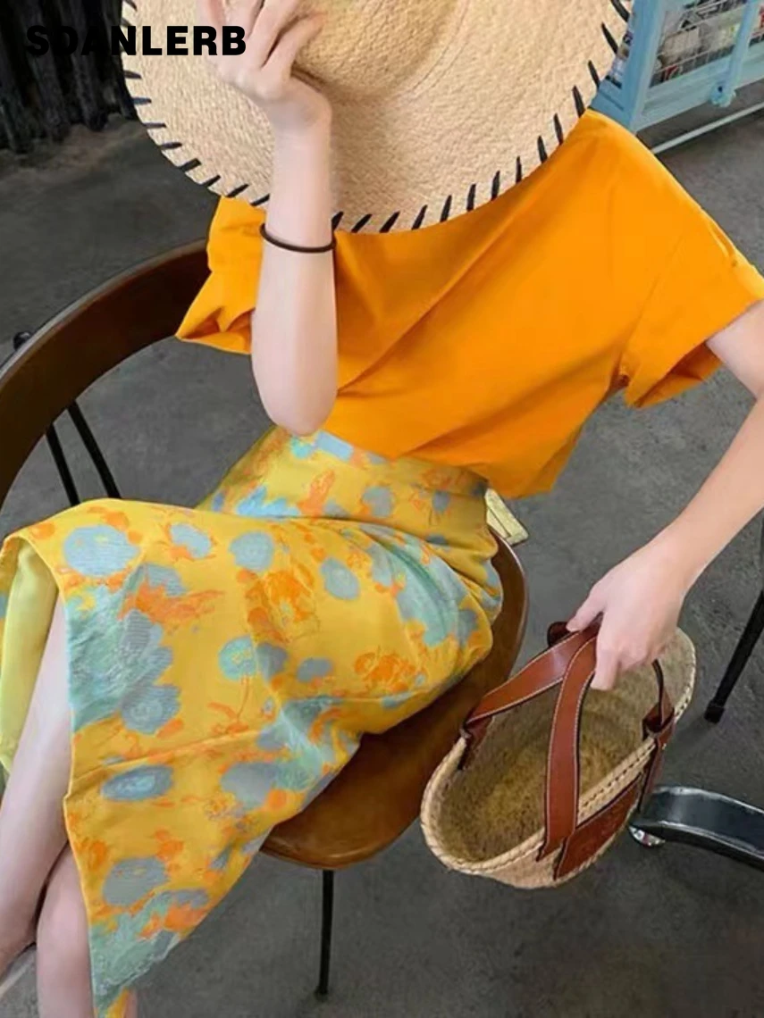 

Two-Piece Set 2022 Summer New Temperament Fashion T-shirt Casual Orange Tops + Printed Midi Skirt Women's Loose Outfits