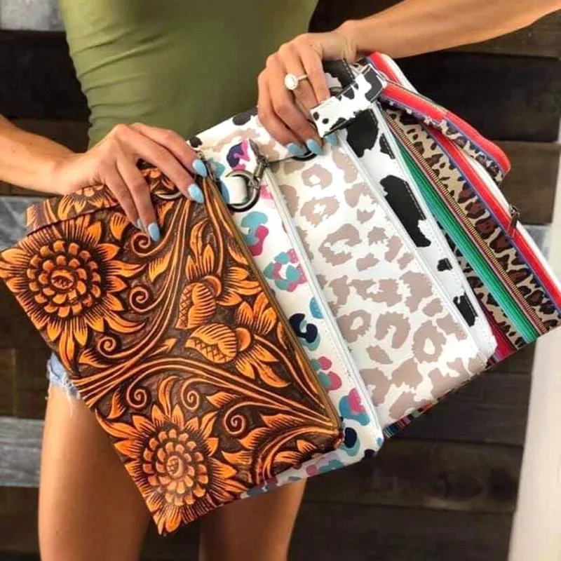 

PU Canvas Leopard/Cow Print Clutches Cow Pattern Leopard Sunflower Clutch Bag Cosmetic Handbag Wrist Dinner Party Women's Bag