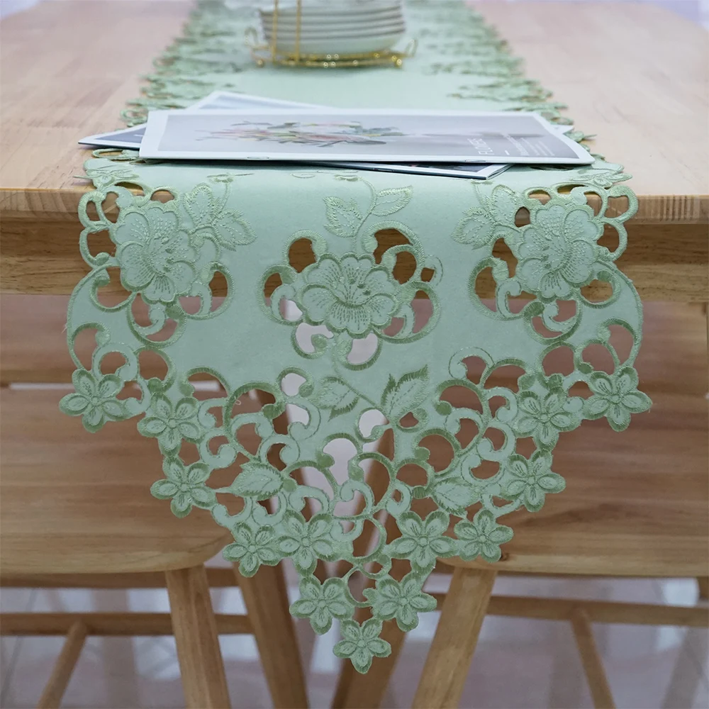 

33x170cm European Style Green Color Floral Embroidered Classic Table Runner Dining Room Dresser Cover Christmas Decoration