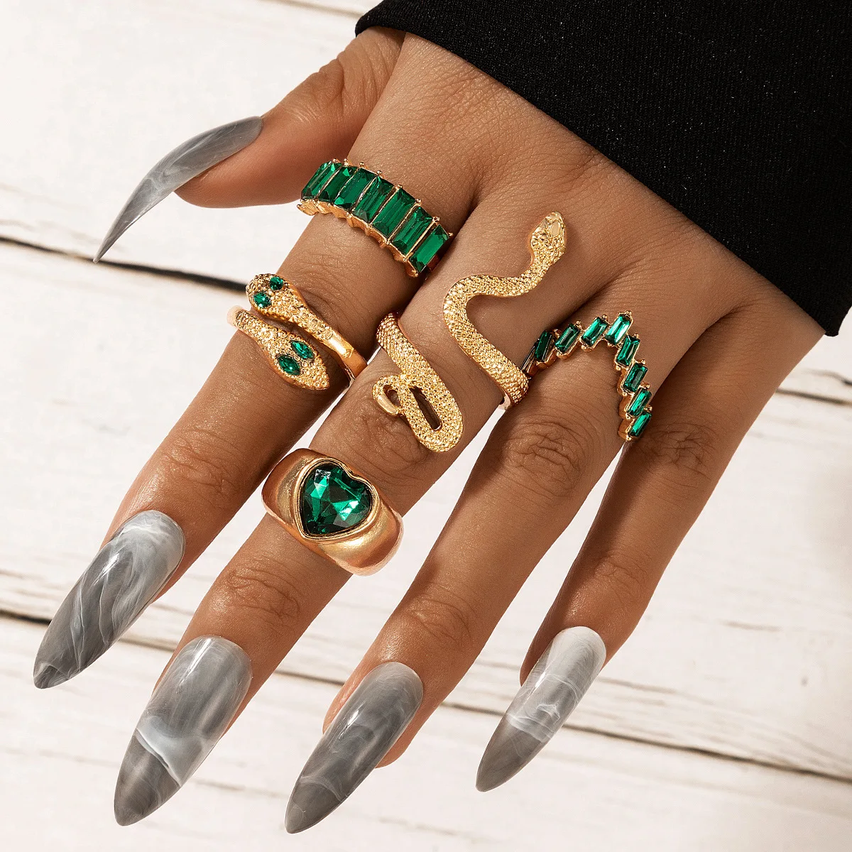 

YDL 5pcs/set Luxury Green Rhinestone Rings for Women Fashion Vintage Crystal Snake Adjustable Metal Ring Set Anillos Jewelry