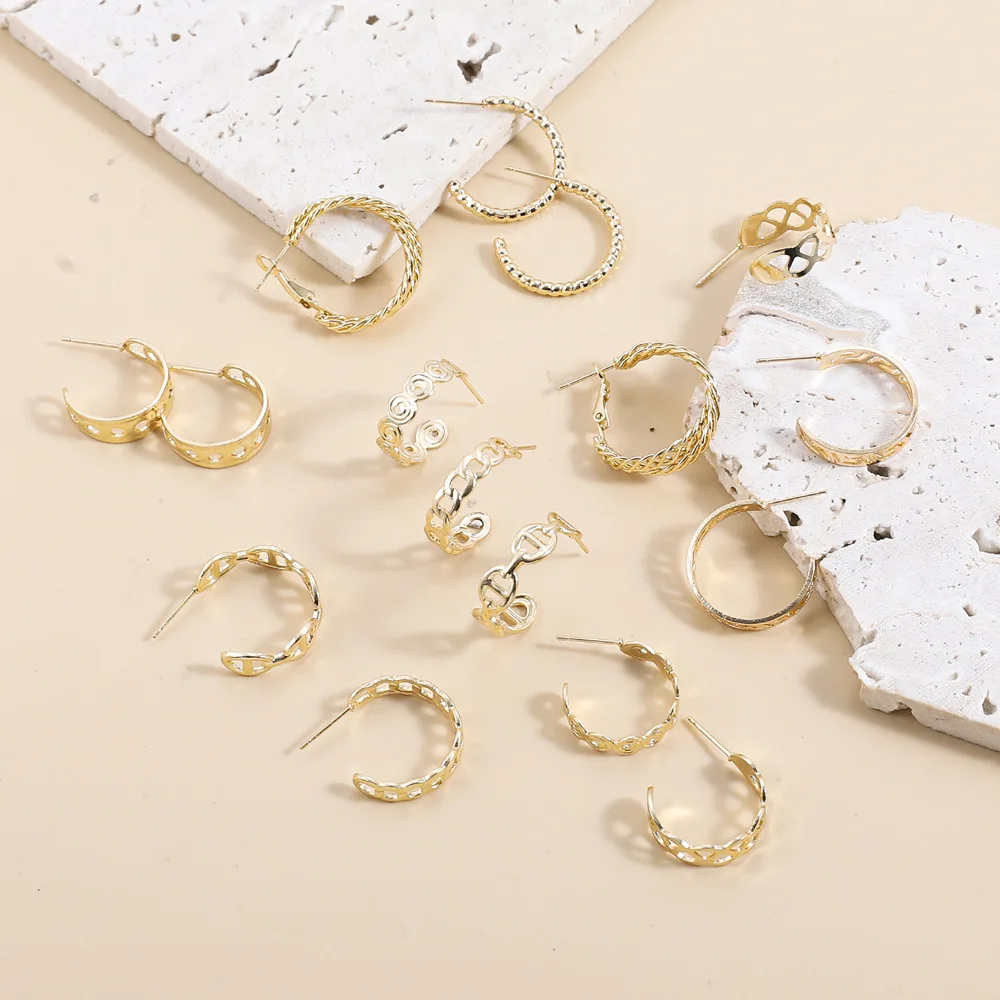 

VSnow Ins Style C Shape Hollow Out Gold Color Metal Hoop Earrings for Women Statement Multiple Chunky Chain Earrings Jewelry