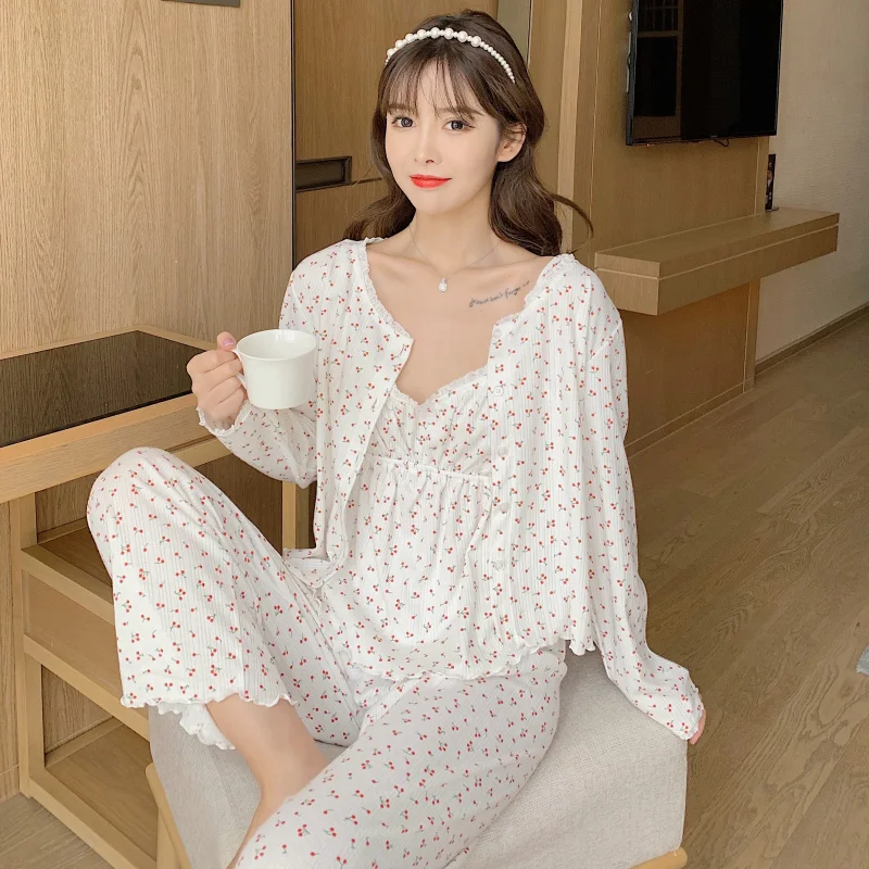 

Spring And Autumn Cotton Pajamas Women's Sweet Foreign Style Small Broken Flower Sexy Suspender Long Sleeve Three Piece Suit Hom