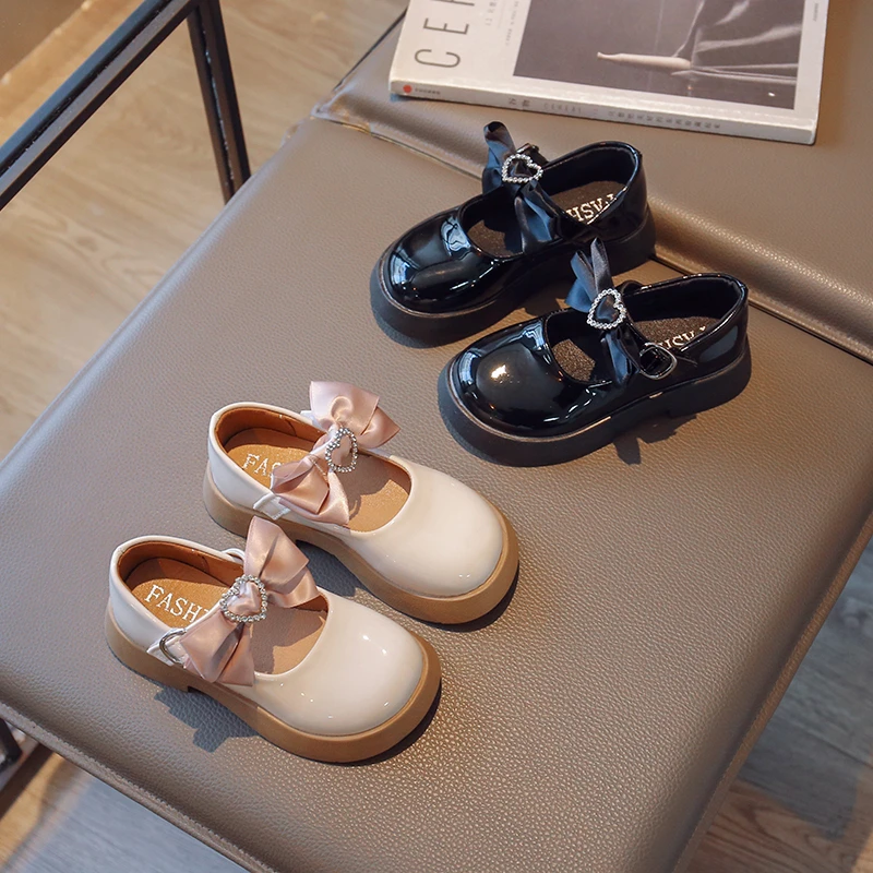 

Туфли с сердечками милые массивные модные с лентами Джейн Мэри весенние красивые детские туфли для девочек черные 26-36 кожаные бежевые