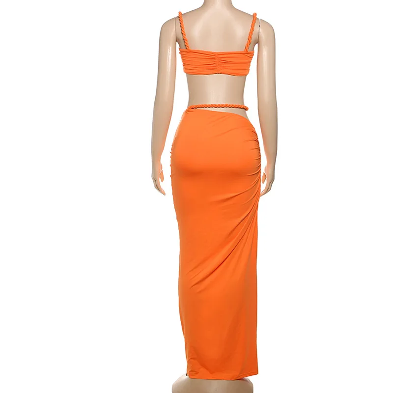 Женский комплект из укороченного топа и мини-юбки с высокой талией цвета в