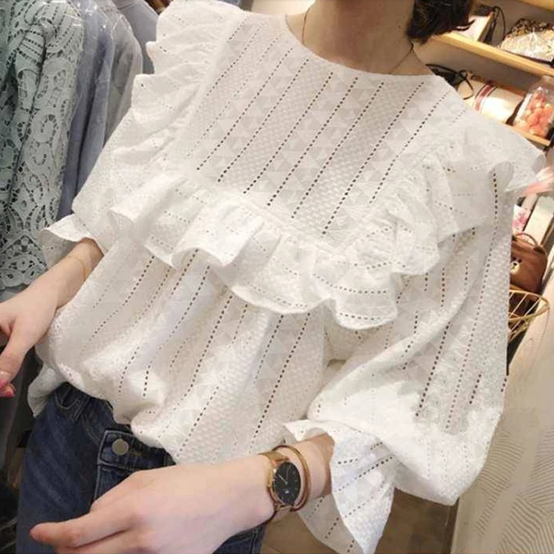 

Ruffles Hollow Out Embroidery Women Blouse Vintage O Neck Loose Shirts And Blouses Sweet Lace White Shirt Tops Blusas 15889