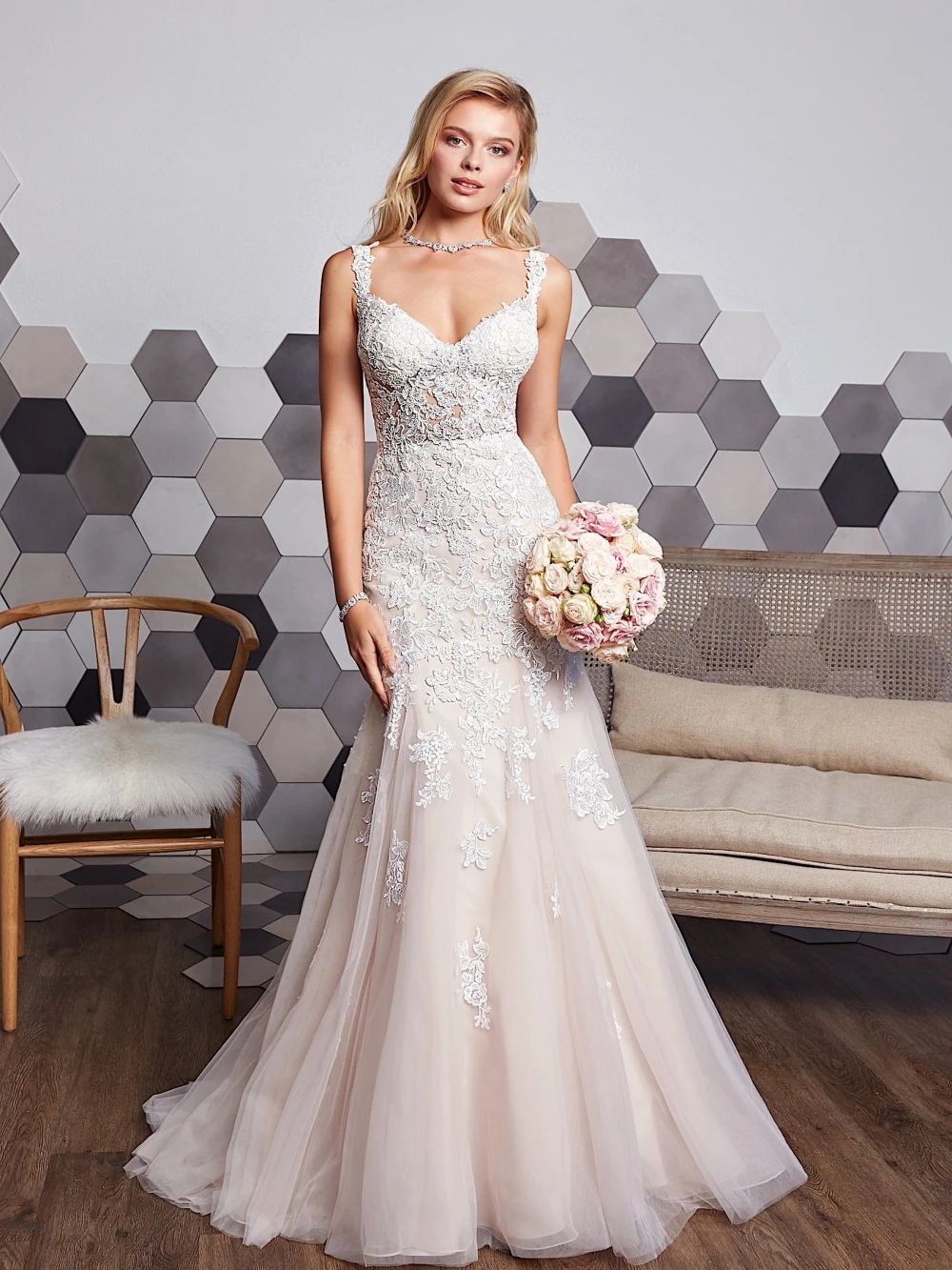 Рисунок 5 - Изящное Платье на бретелях-спагетти для невесты