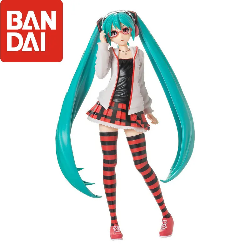

Фигурки героев аниме Bandai Hatsune, аркадные фигурки Мику, коллекционные модели, куклы, украшения, Изысканные милые рождественские подарки