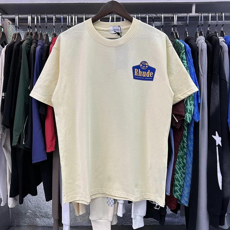 Фото Новая мужская футболка RHUDE 2026 года с коротким рукавом, в стиле ретро, с принтом, свободного кроя, повседневная, высокого качества №2