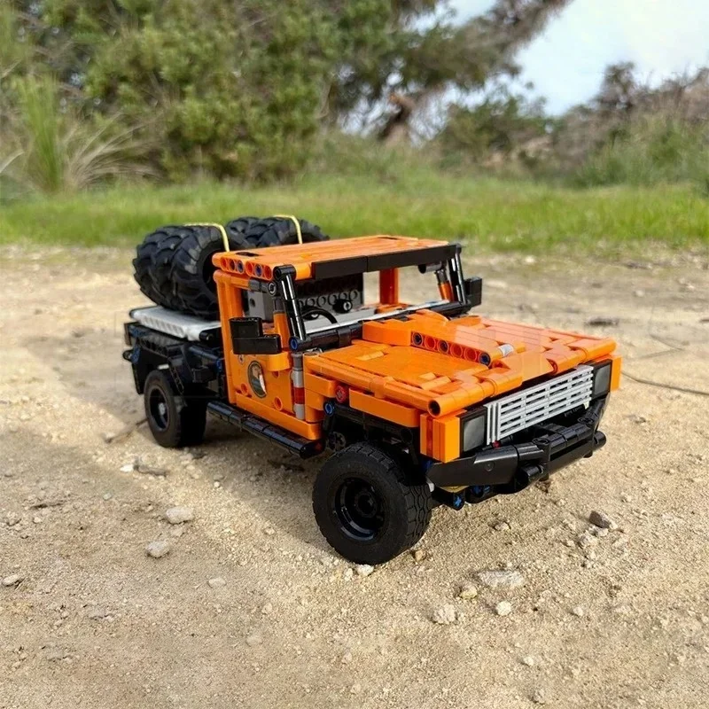 Набор для сборки технической модели MOC Bremmer Workmate Ute из 941 детали: конструктор, идеальный подарок на праздник, развивающая игрушка для конструирования, образовательная игрушка на день рождения (art.: 3920db77fc830) - 3920db77fc830