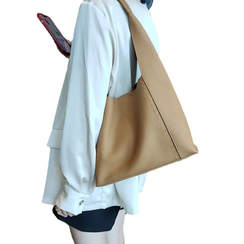 2023 new soft leather tote bag large capacity commuter bag senior sense niche design shoulder armpit bag