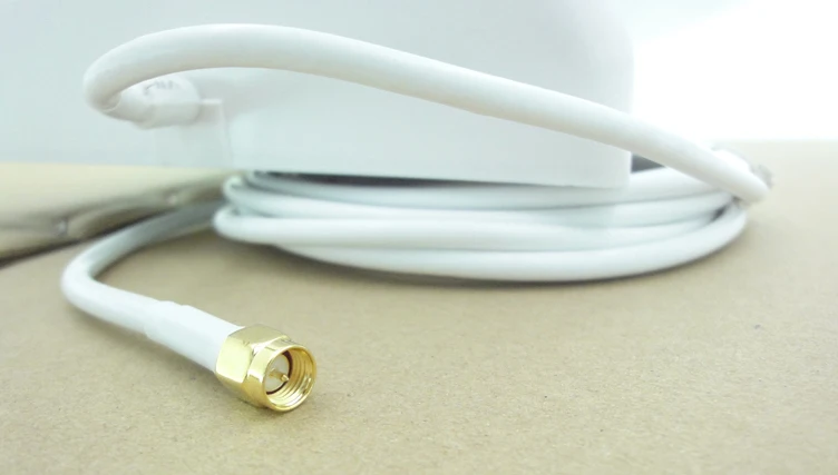 4G patch antenna 14dBi LTE SMA panel antenna 700-2700MHz 4G indoor signal high gain antenna