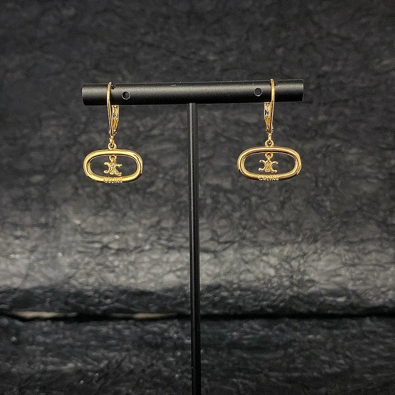 

Classic Versatile Three-dimensional Embossed Pendant Earrings Retro Simple Metal Earrings Jewelry Gift