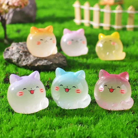 Светящиеся мини-кошки из смолы