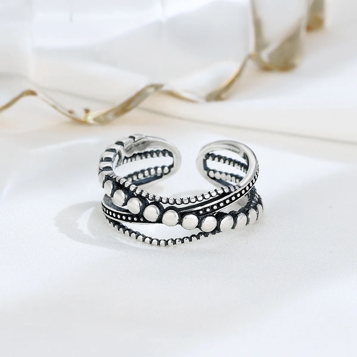 Женское винтажное Открытое кольцо в горошек из серебра пробы