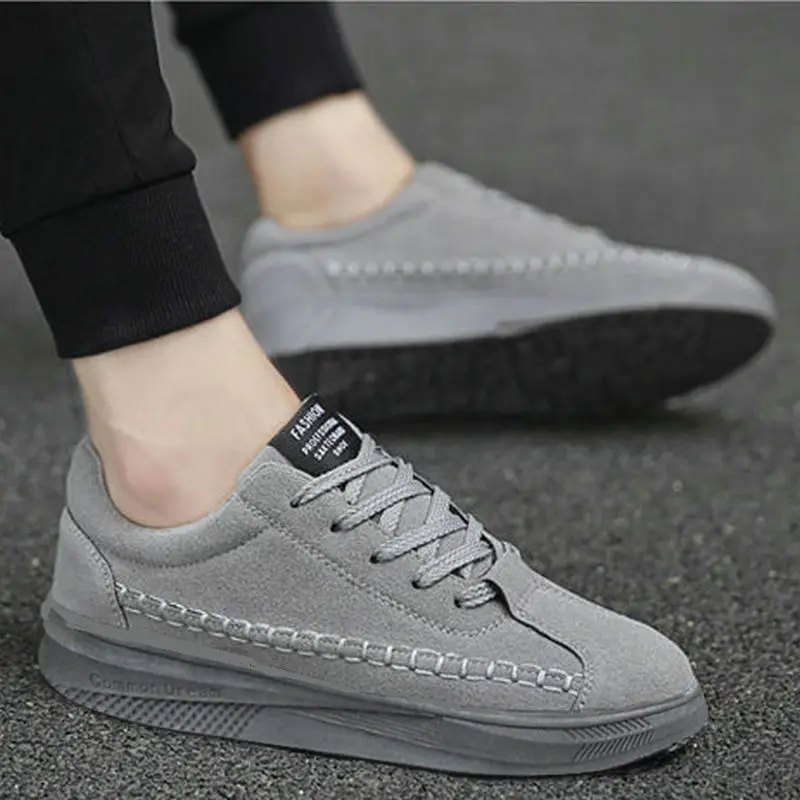 Мужские модные однотонные туфли для прогулок и скейта Нескользящие на шнуровке