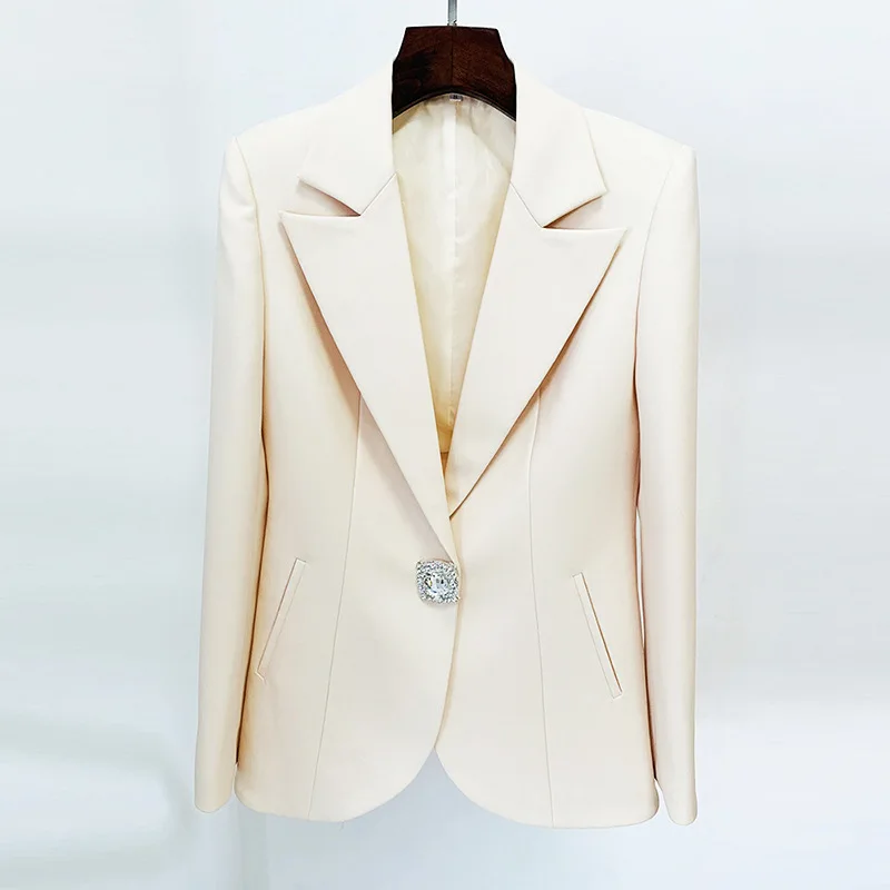 Рисунок 3 - Женский брючный костюм