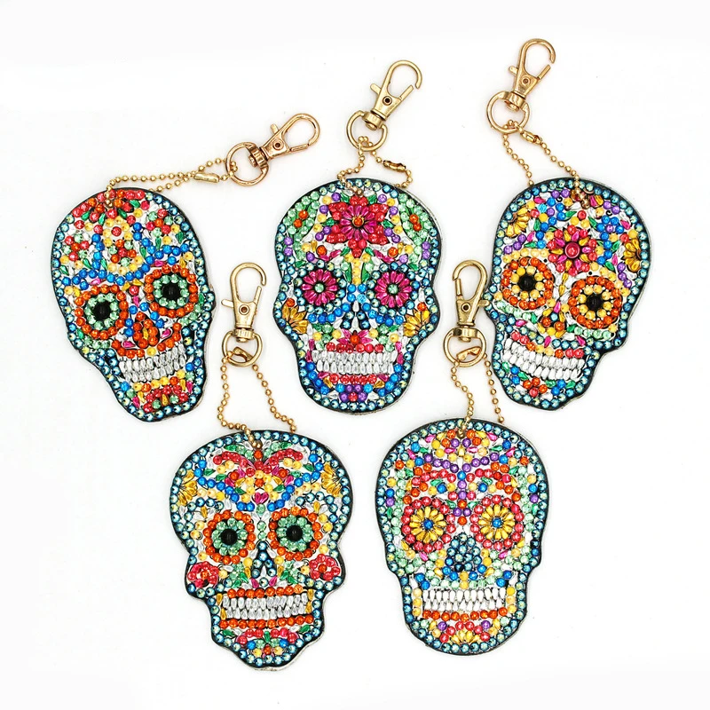 

DIY Pendant Diamond Painting Acrylic Halloween Pendant Decoration Special Shaped Diamond Skull Punk Style Exquisite Pendant