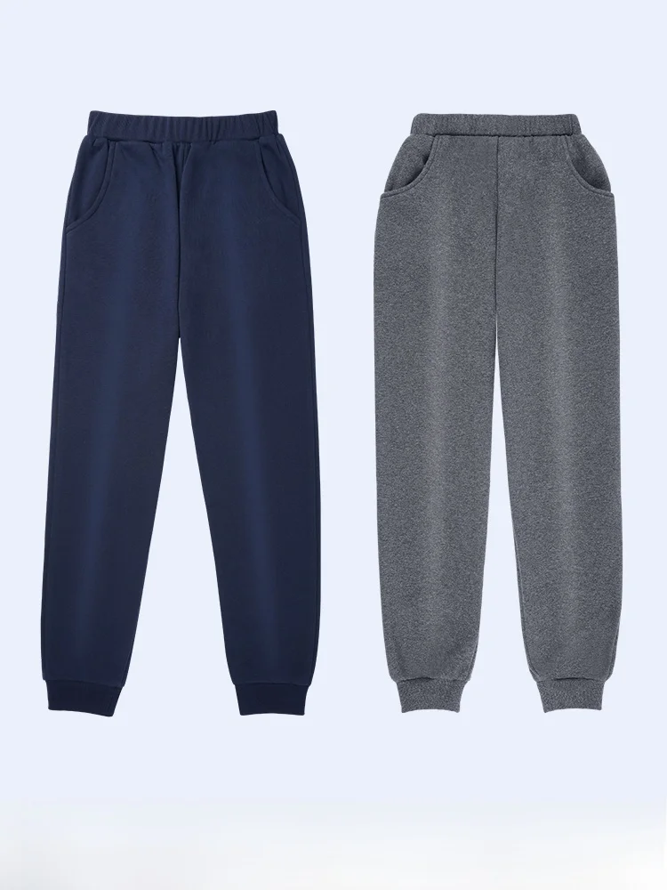 Серые брюки для школьной формы младших классов средней школы. Темно-синие