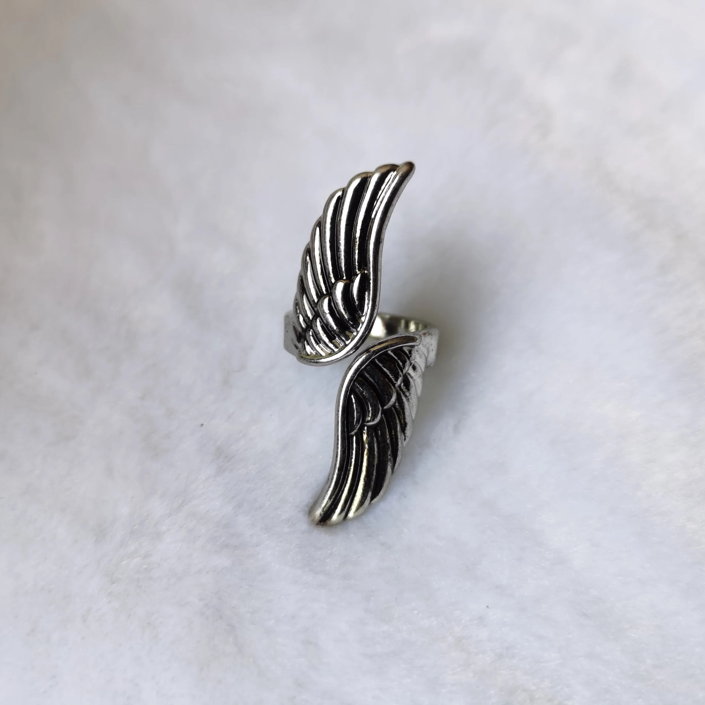 Qingdao Foreign Trade Jewelry Japanese Korean European and American Sle Fashion Trendy Ring Exaggerated Personali Angel...