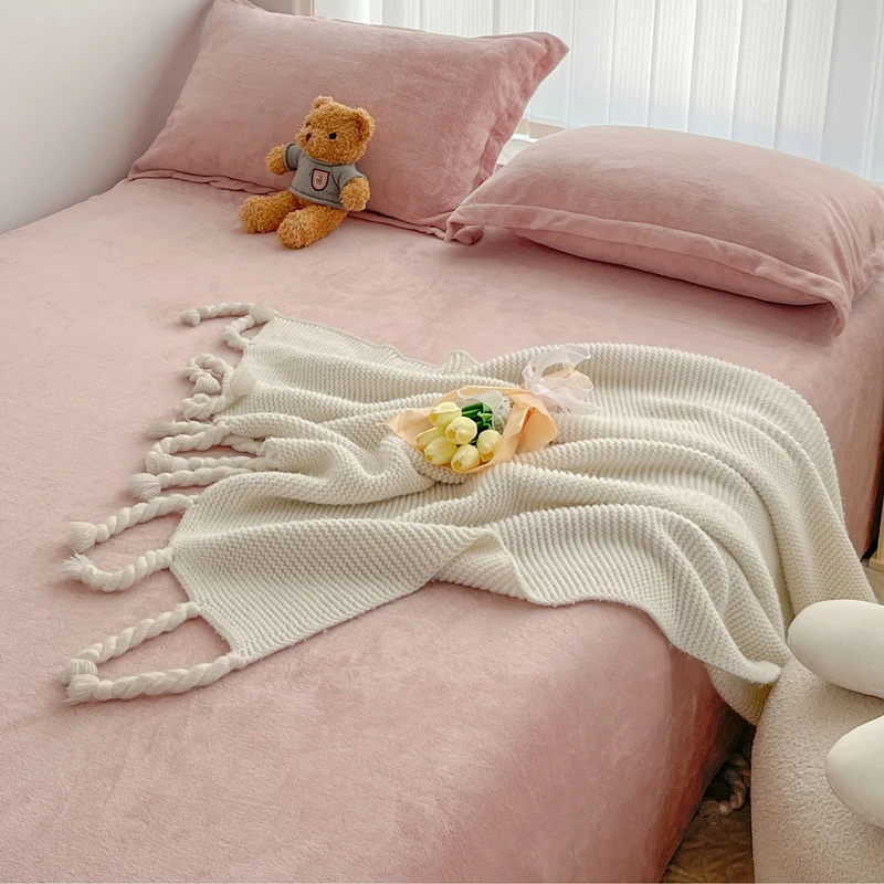 Простыня из молочного бархата класса А цельная бархатная простыня кораллового