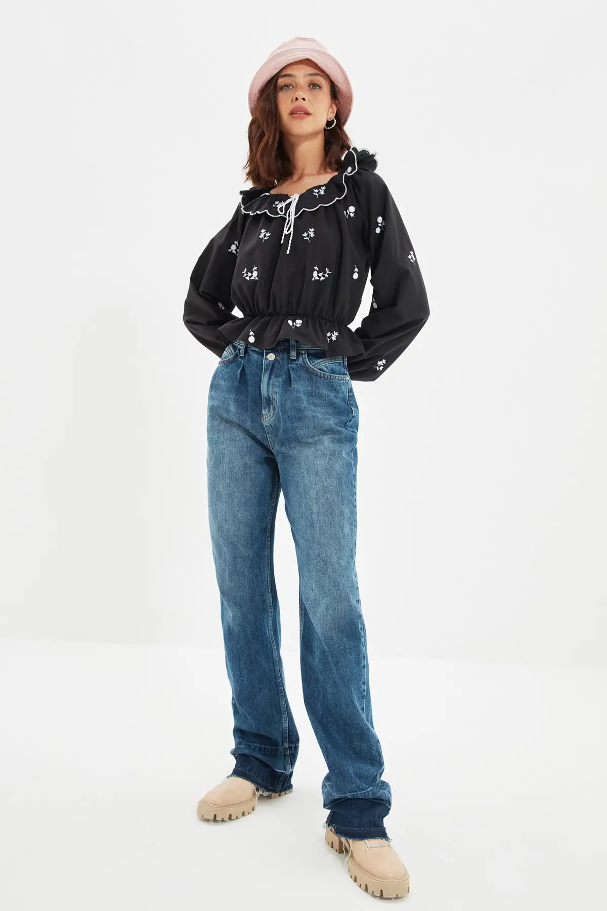 

Trendyol Pettitoes Wash Detailed High Bel 90's Wide Leg Jeans TWOAW22JE0610