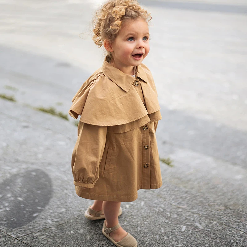 

Girls Cape Windbreaker 2023 Autumn New England Style Children's Cotton Long-Sleeved Mid-Length Windproof Jacket Cute Baby Coats