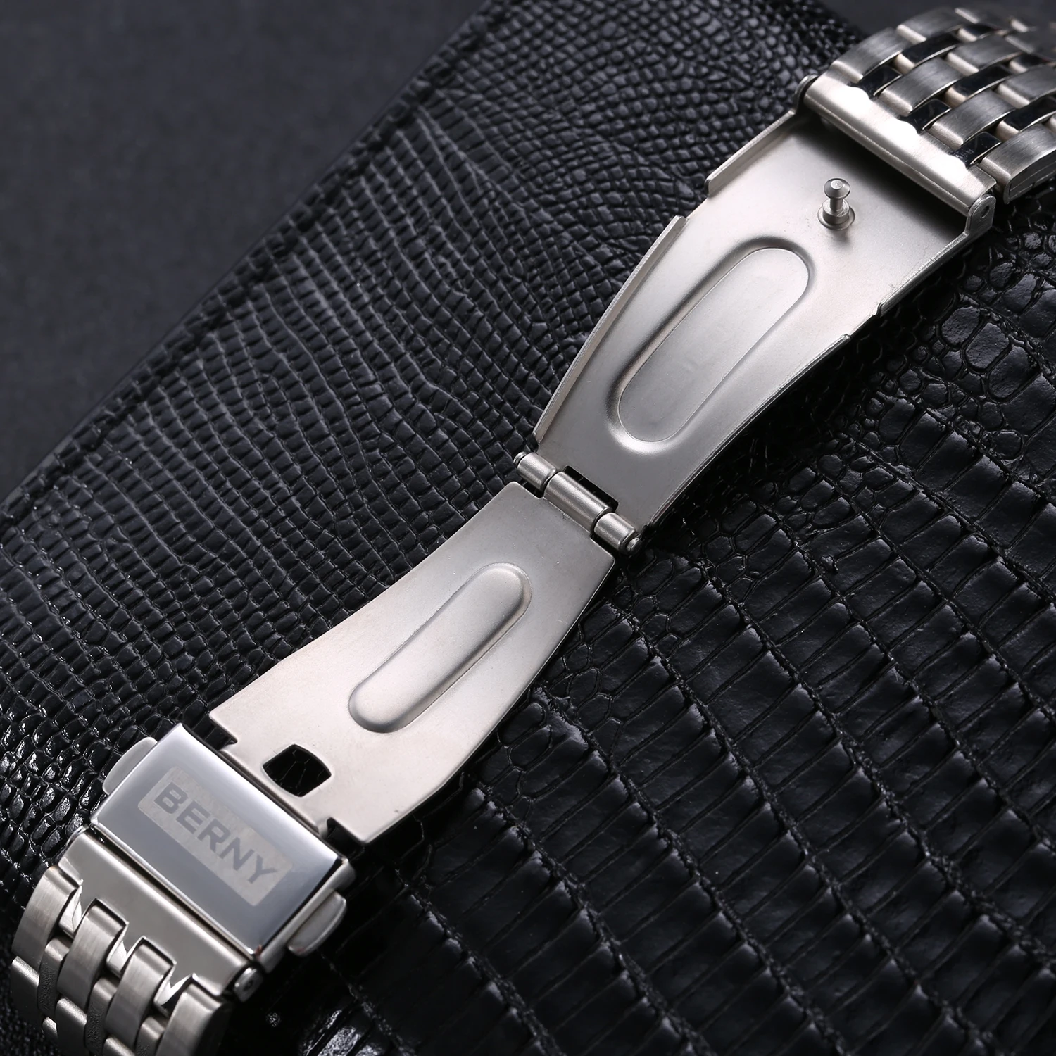 Berny Couple Watch Quartz Casual Dress Simple Wristwatch Stainless Steel Case Waterproof Analog Clock Ladies Reloj De Pareja