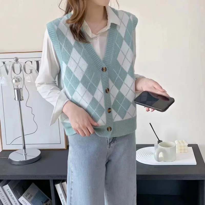 New V-neck Knitted Sweater Vest Square Single-Breasted Loose Outer Wear Cardigan Vest for Women
