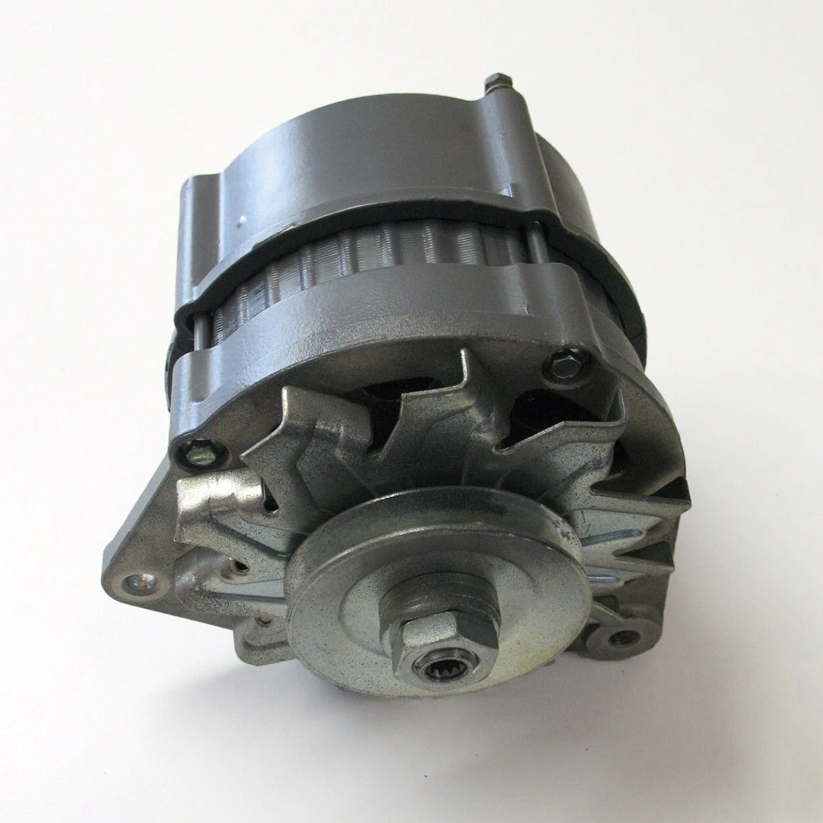 

Pickup Truck Alternator 12V 14V 65A OE 01183852 For Engine 912, 913, 914, 1013